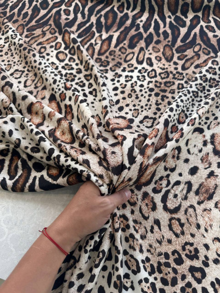 Роскошный лео в стиле R. CAVALLI