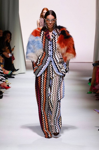 Футер MISSONI