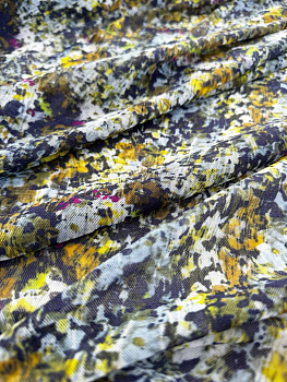 Трикотажная сеточка ALTA MODA с размытым цветочным принтом