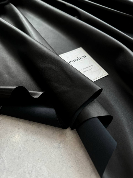 Экокожа в черном цвете, сток BALENCIAGA