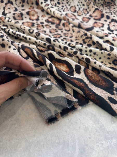 Роскошный лео в стиле R. CAVALLI